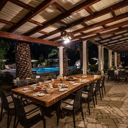 Tenuta San Trifone Corbezzolo Seclì
