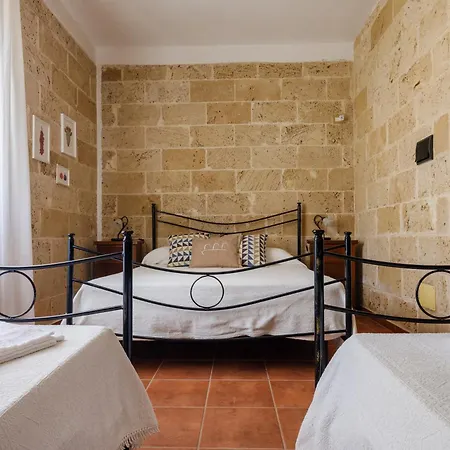 Tenuta San Trifone Corbezzolo * Seclì