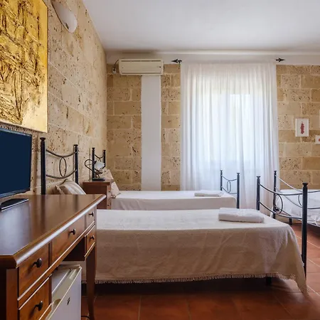 Tenuta San Trifone Corbezzolo * Seclì